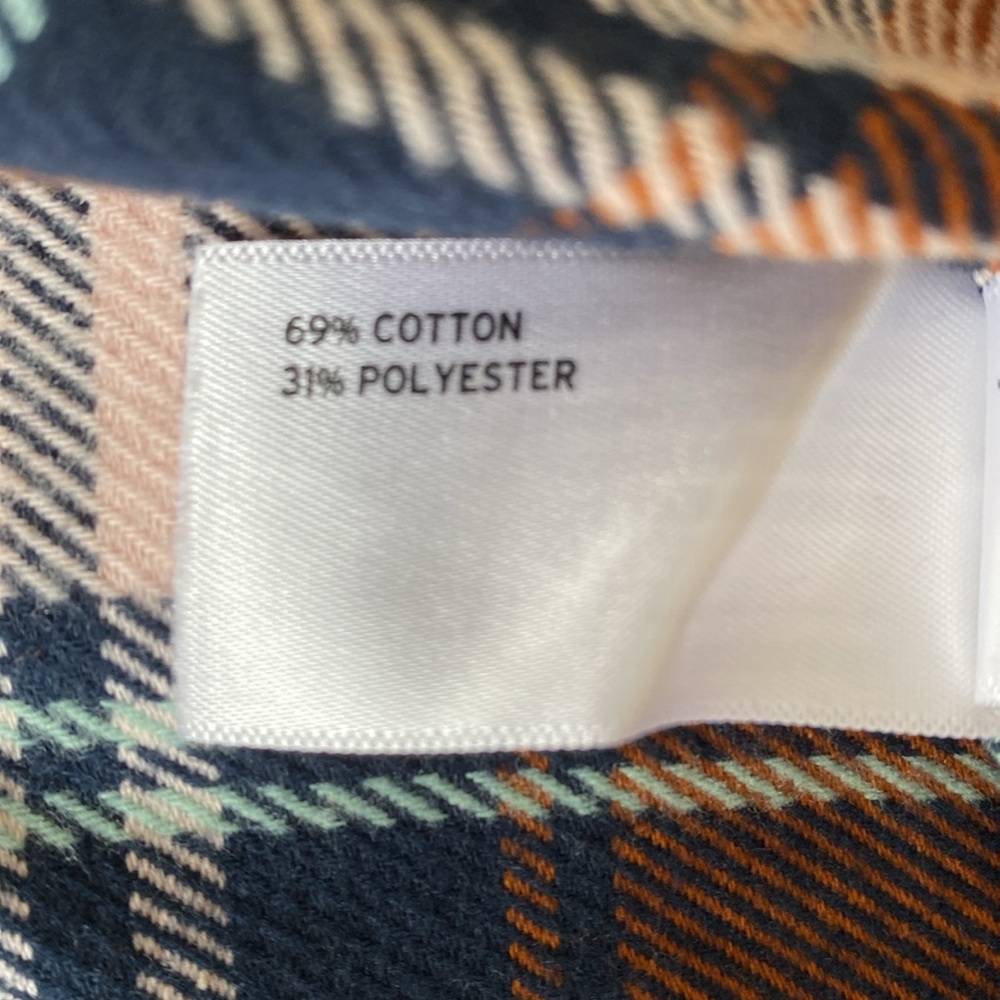 Duluth Trading Flannel, SM, NWT - Picture 7 of 7